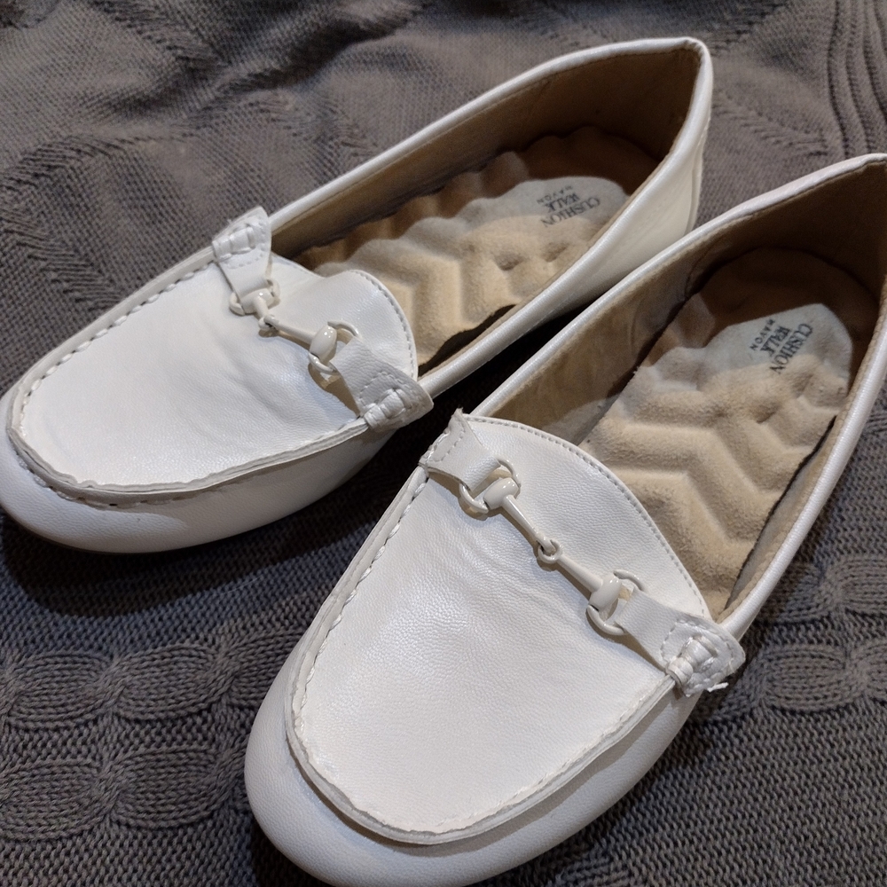 3/$20 Cushion Walk by Avon White Flats with Horsebit Detail